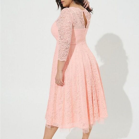 NWT Torrid midi Elegant Lace Illusion Dress Impatience pink Sz 18 - Picture 3 of 9